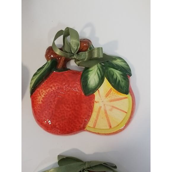 Vtg Set 4 Ceramic Kitchen Wall Hanging Fruit Plaques Tomato Pear Peas Orange - Picture 5 of 8